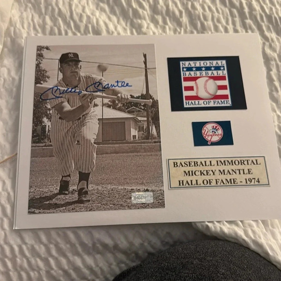 New York Yankees Mickey Mantle signed photo matted autographed - Picture 1 of 1